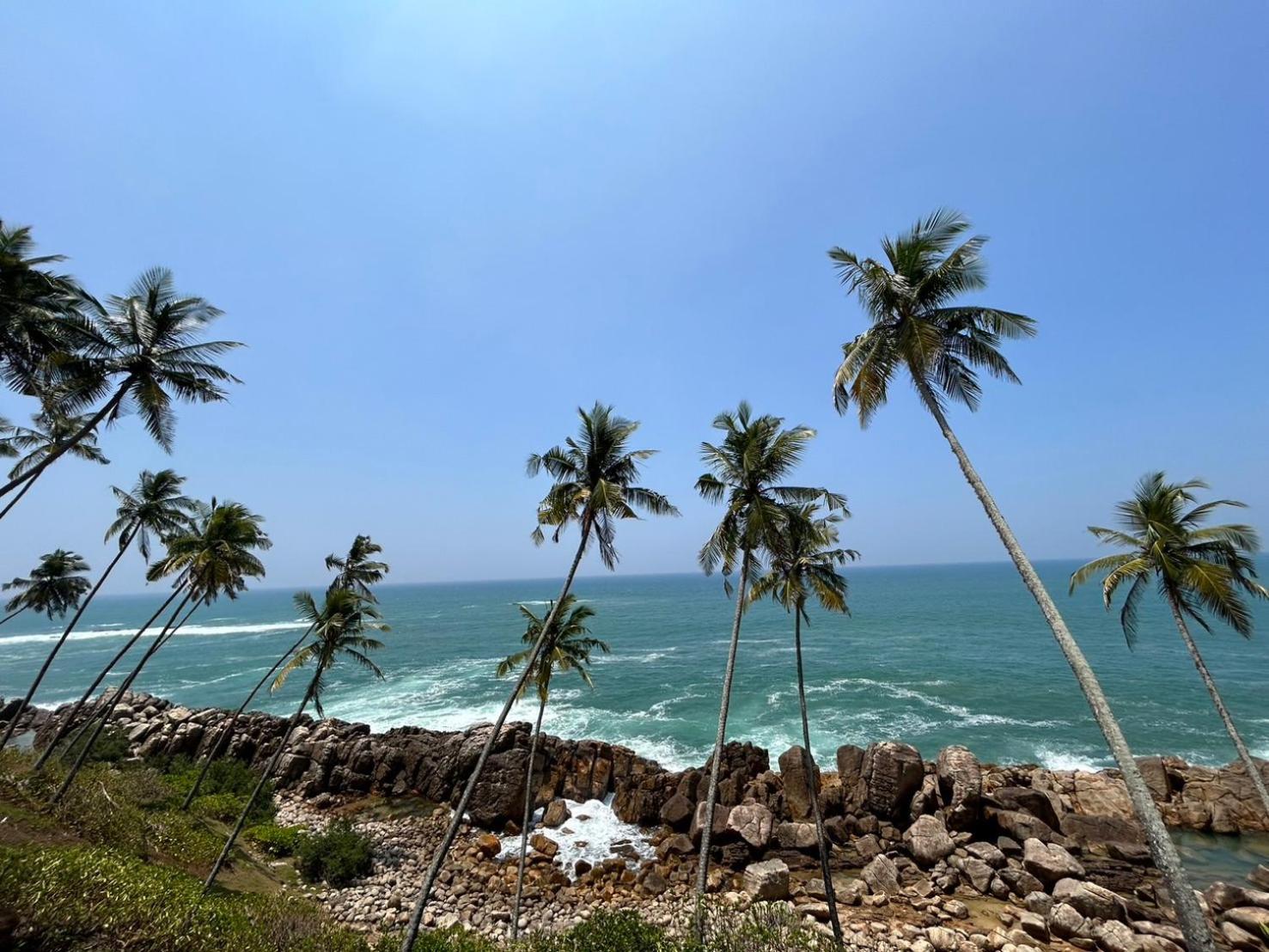 Pemuyan Mirissa70 Bed & Breakfast Exterior photo